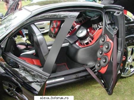 poze haioase stiu place asculte muzik tare