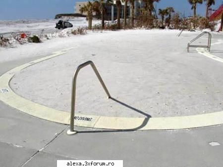 poze haioase unde piscina?